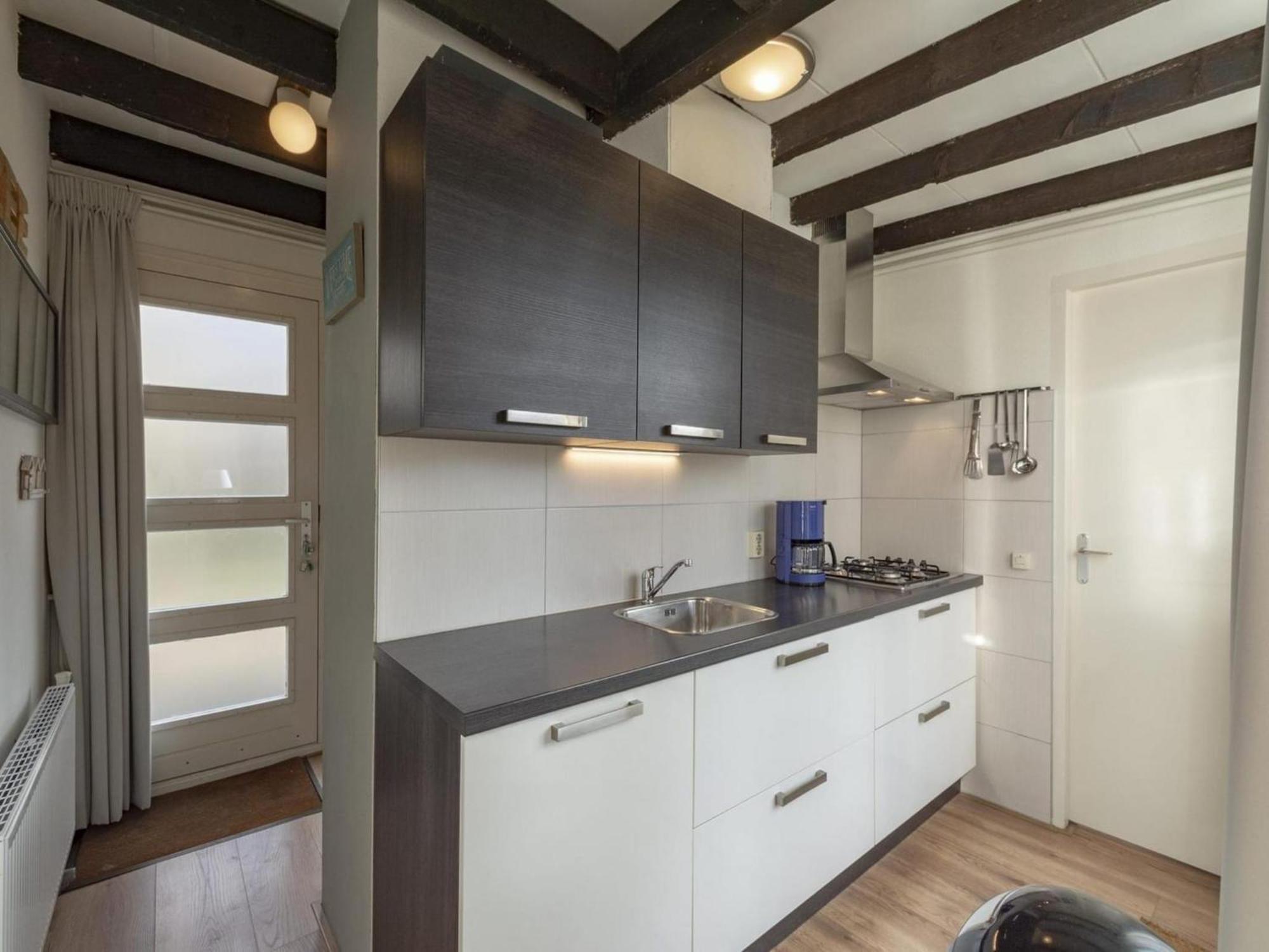 Contemporary Bungalow With Garden Sint Maartensvlotbrug Екстериор снимка