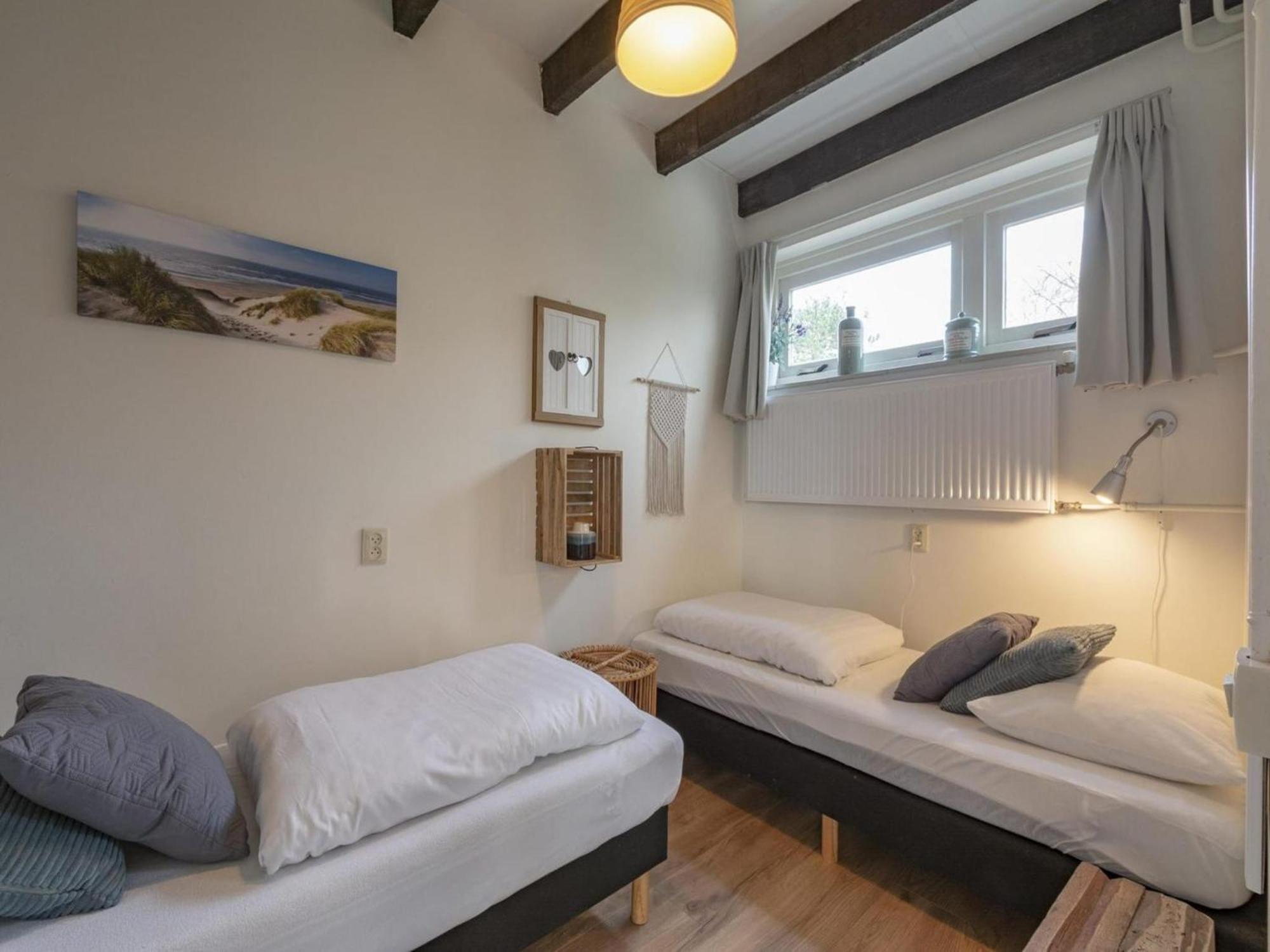 Contemporary Bungalow With Garden Sint Maartensvlotbrug Екстериор снимка